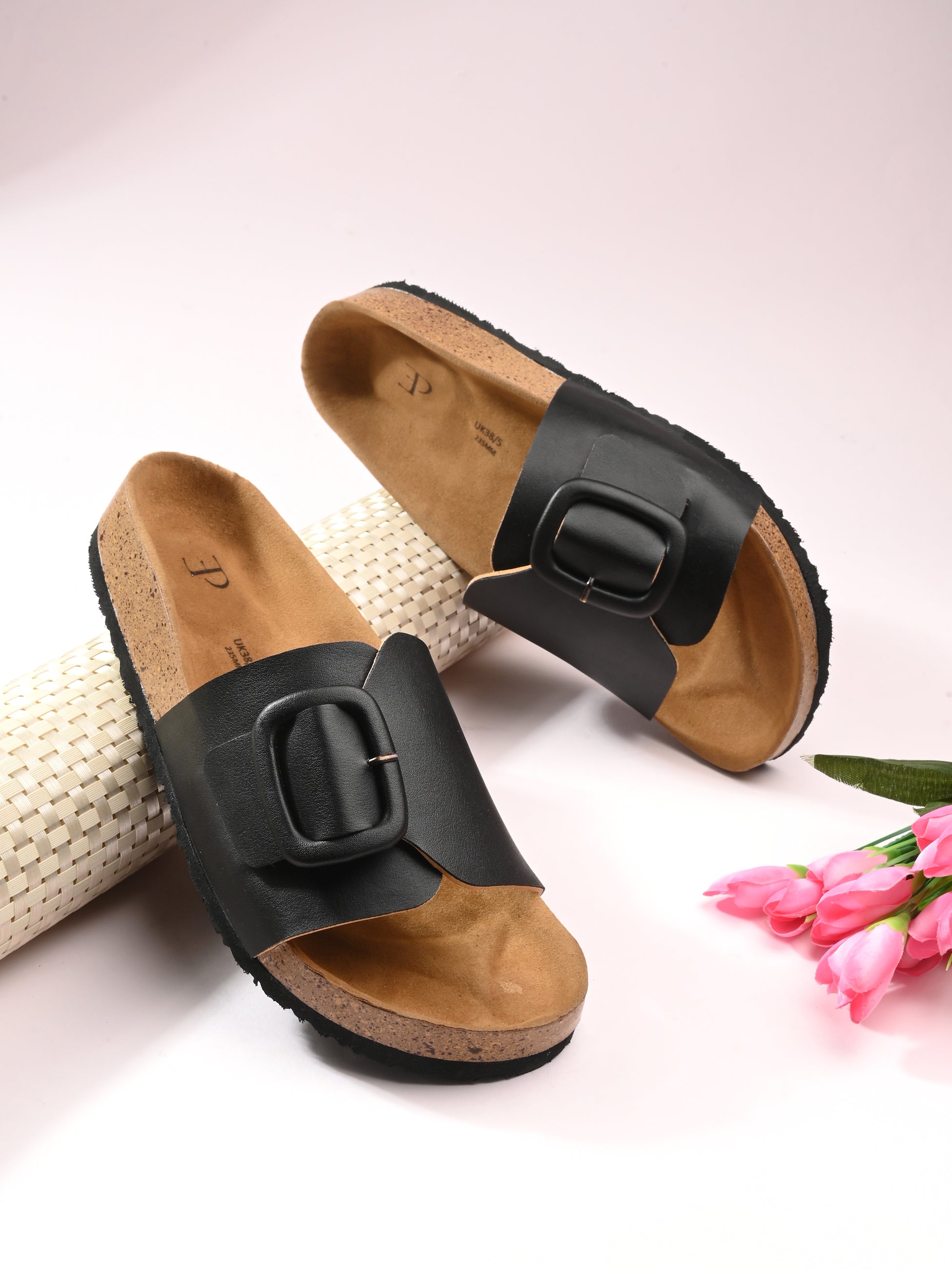 Black Women's casual flat heel slip-on sandal