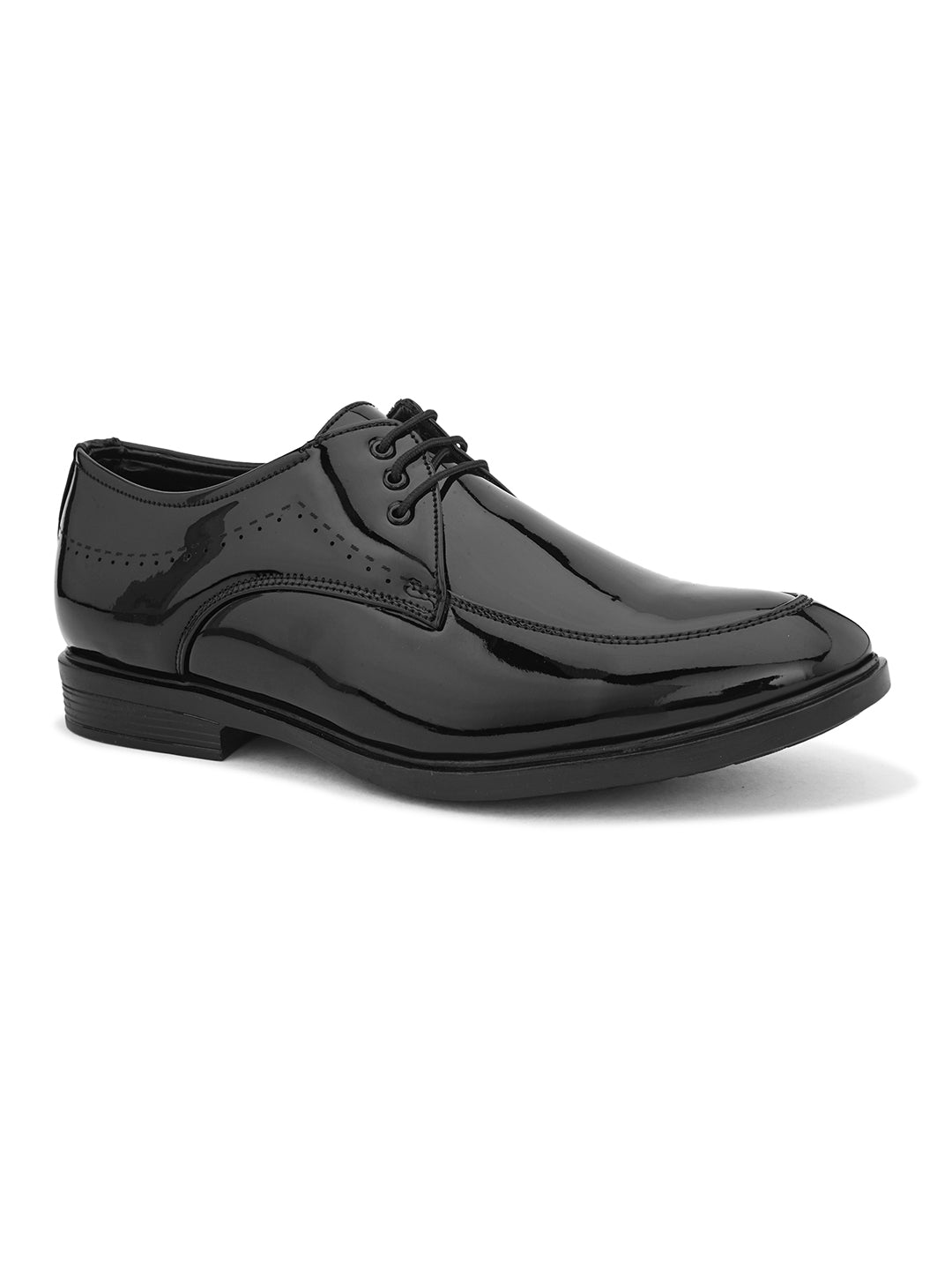 These black patent Formal Derby Lace-Up Shoes offer a sleek, polished design, combining style and comfort for any formal occasion.