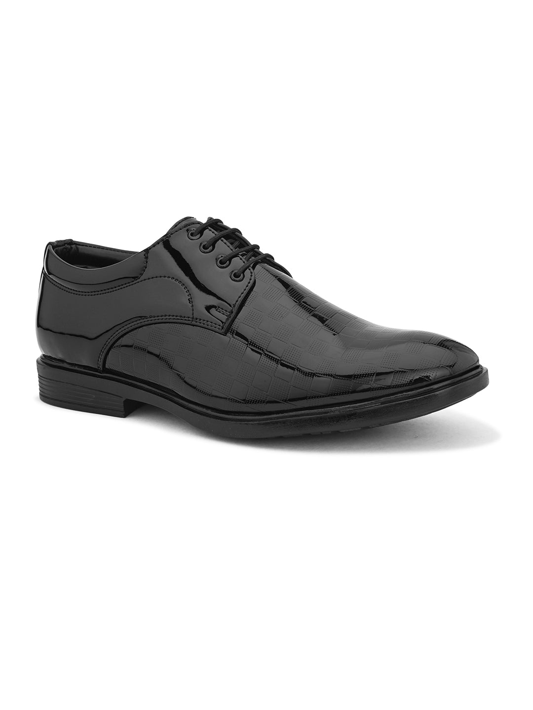 A mage of Men Leather shining Textured Formal Derby shoes