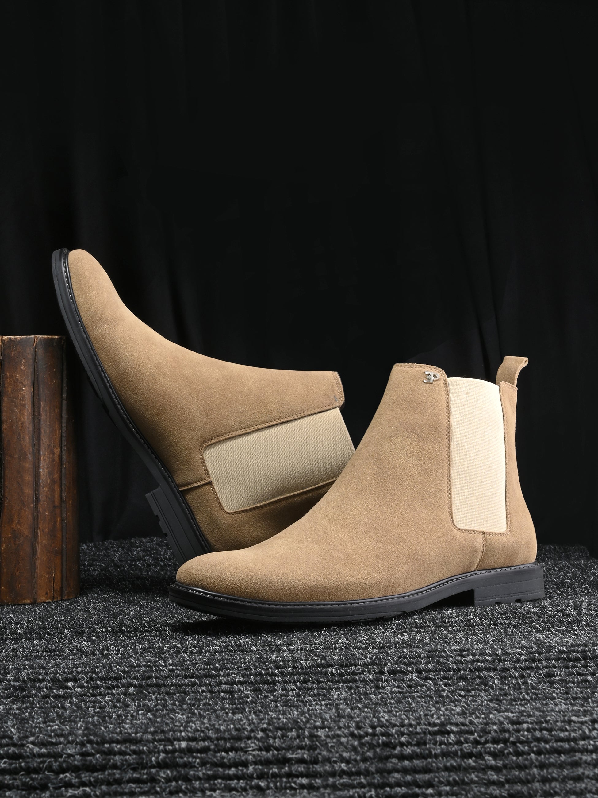 A image of Dark Beige Sovereign Boots with white background