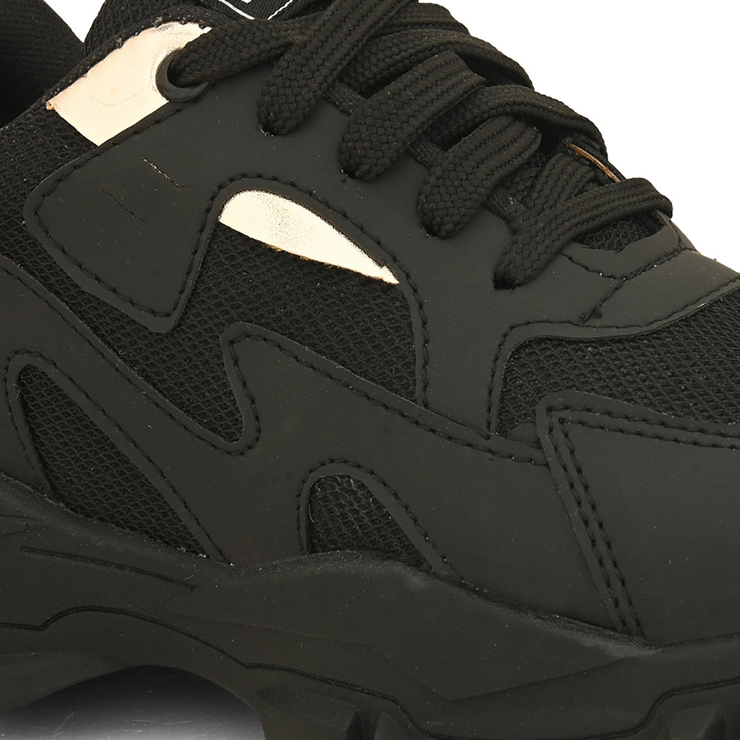 A image of elpaso black sneaker with a trendy design