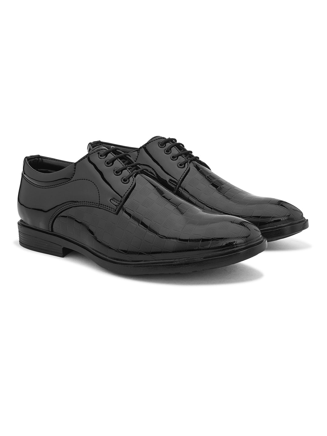 A mage of Men Leather shining Textured Formal Derby shoes